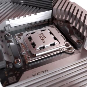 AMD Ryzen 7 7700 Processor 8-Core, 16-Thread Up to 5.3GHz Boost | AM5 Socket